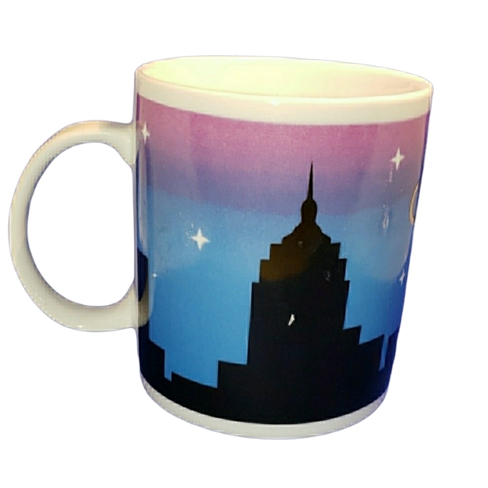 New York City Skyline Mug Blue Pink - Picture 4 of 9